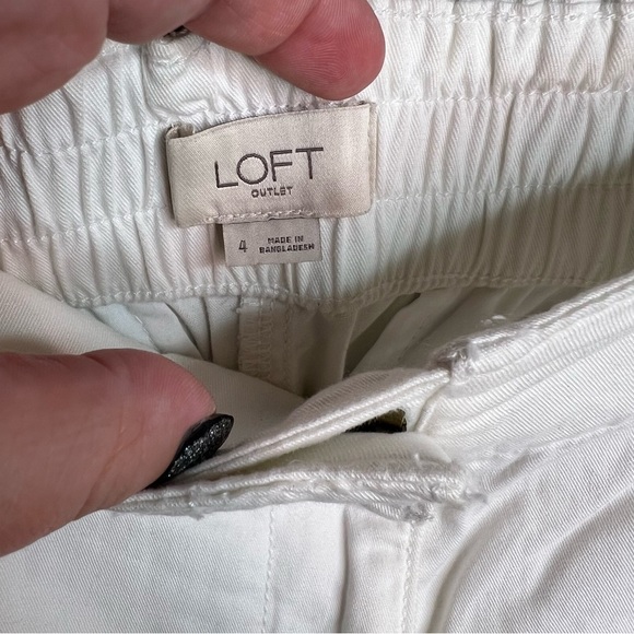 White Loft Tie Waist Shorts W/ Stripe design on the side - Picture 6 of 8
